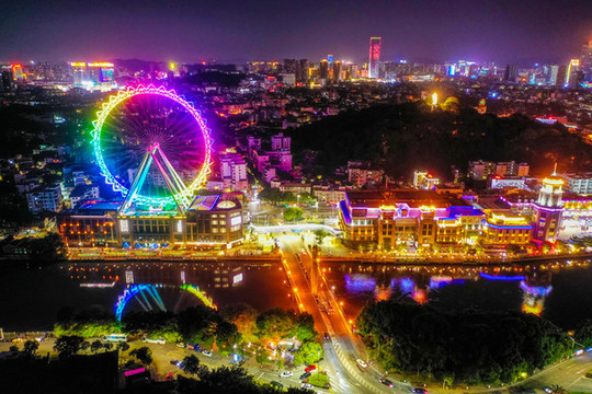 航拍廣東中山幻彩摩天輪夜景
