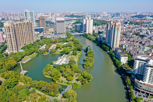 航拍廣東岐江公園中山美術(shù)館