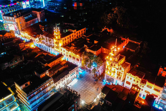 航拍中山孫文西路步行街夜景