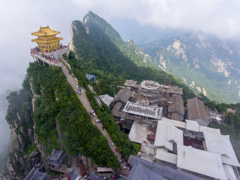 航拍河南欒川老君山金頂建筑群