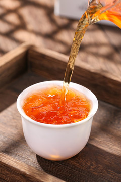 紅茶茶湯