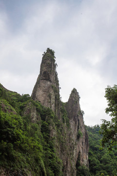 山峰山脈