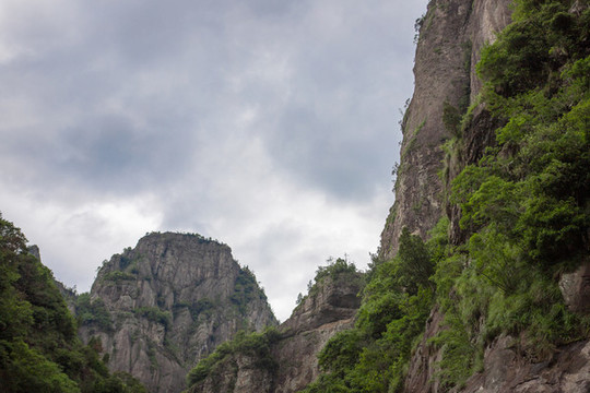山峰山脈