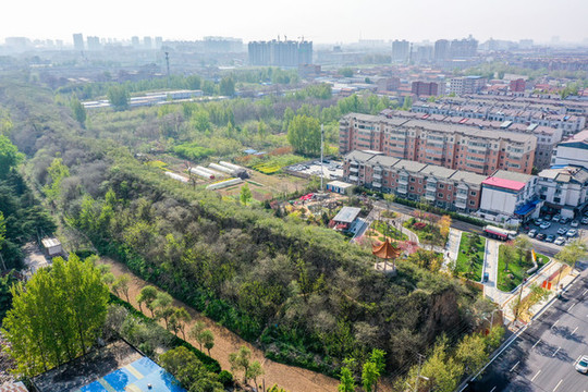 航拍新鄭鄭韓故城遺址夯土城墻
