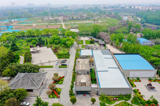 航拍河南新鄭鄭國車馬坑景區(qū)