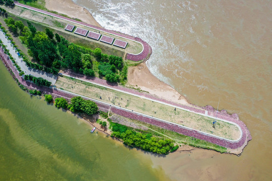 航拍河南鞏義河洛匯流景區(qū)