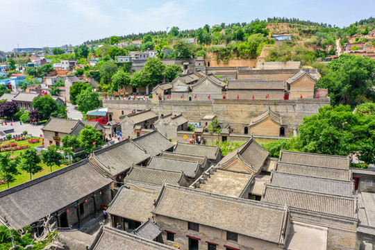 航拍河南鞏義康百萬莊園景區(qū)