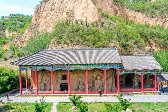 航拍河南鞏義石窟寺鞏縣石窟