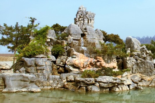 假山