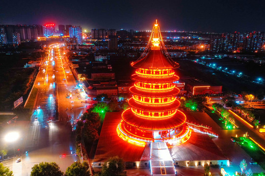 隋唐洛陽城國家遺址公園夜景