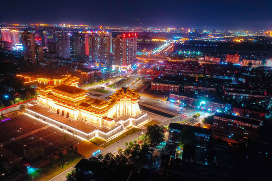 航拍隋唐洛陽(yáng)城應(yīng)天門遺址夜景
