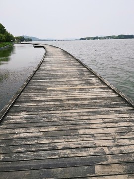 水上木橋