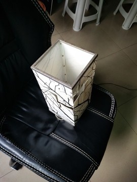 臺(tái)燈