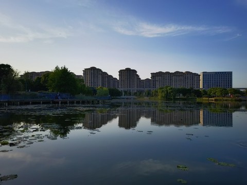 城市倒影