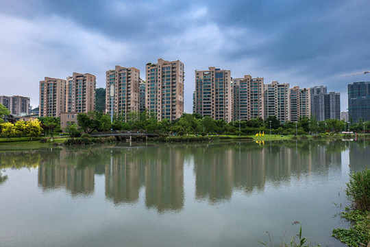 中央綠軸上陡門浦公園