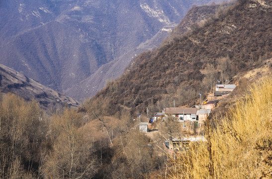 山村