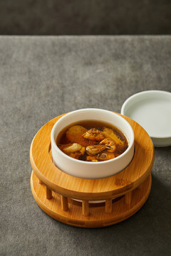 松茸土雞湯