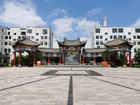 弧形古建長廊