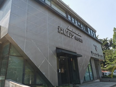 婚紗攝影店店面門頭設計