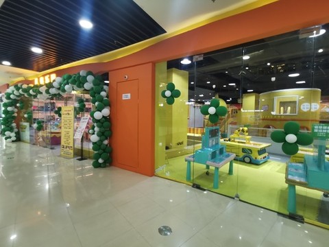 兒童娛樂(lè)店面門頭設(shè)計(jì)