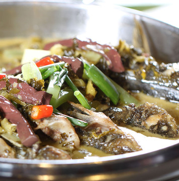 鴨血酸湯黃骨魚(yú)