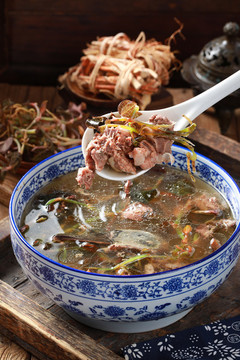 連城白鴨湯