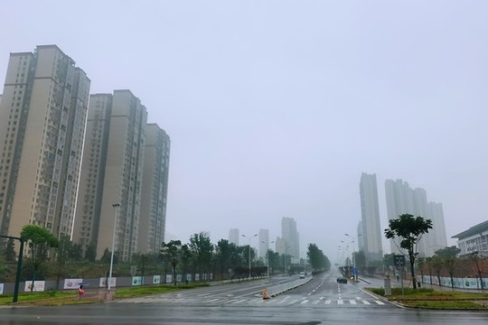 下雨天的城市