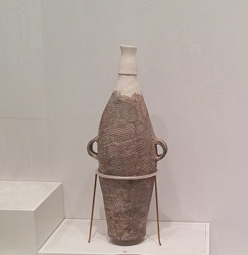 重唇口雙耳平底瓶