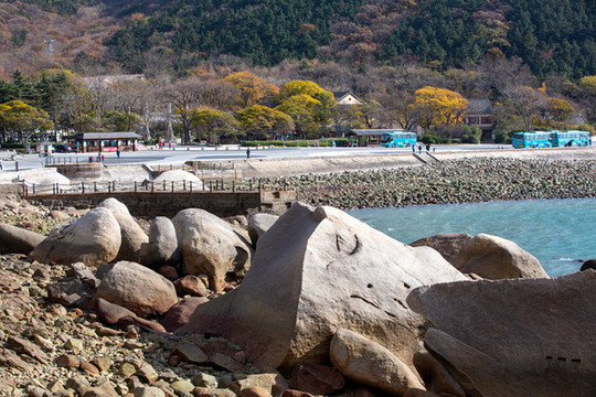 嶗山太清宮海邊