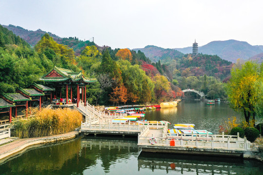 濟(jì)南紅葉谷