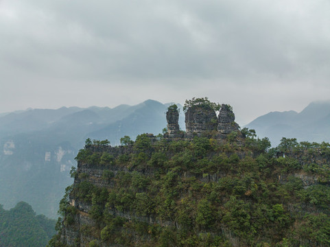 高山丘壑