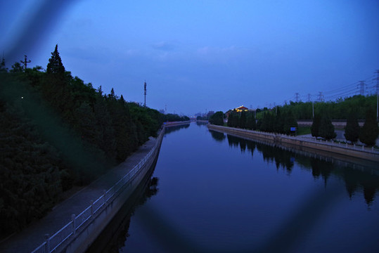 北京朝陽(yáng)通惠河畔街景隨拍