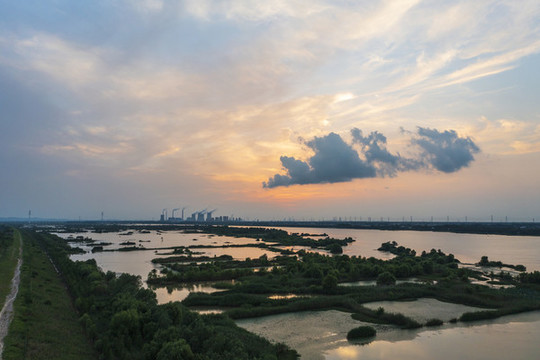 夏日淮河晚霞