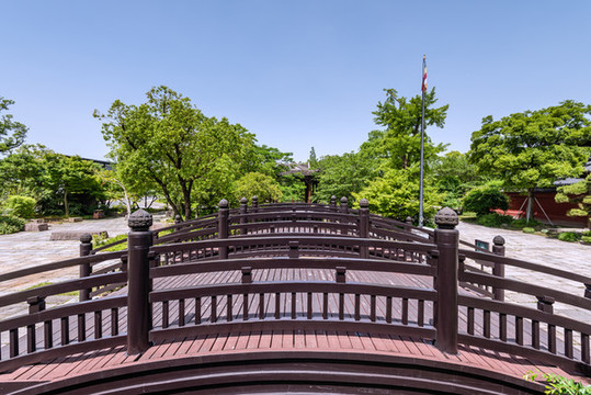 上海廣富林文化遺址的知也禪寺