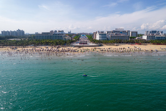 中國第一灘海邊泳場正面航拍