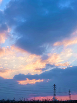 晚霞電塔