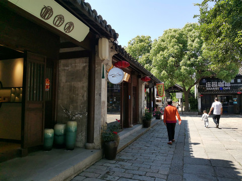 古鎮(zhèn)里的街區(qū)
