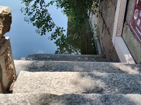 古鎮(zhèn)里的水橋