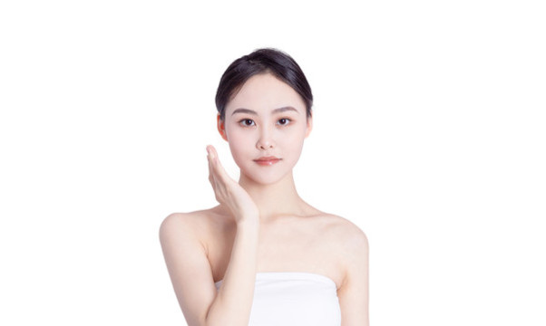 東方女性的臉部特寫(xiě)