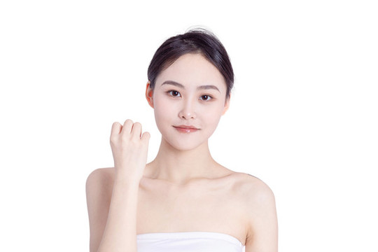 東方女性的臉部特寫