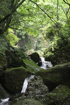 山間流水