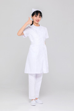 年輕的女護(hù)士