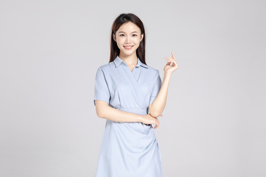 年輕時尚的亞洲女孩