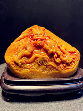 玉雕龍騰天下