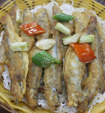 香煎多春魚