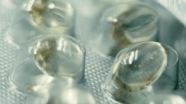 醫(yī)藥藥品膠囊魚油保健品