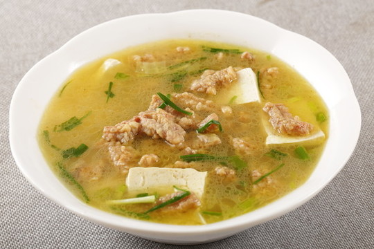 酥肉燉豆腐
