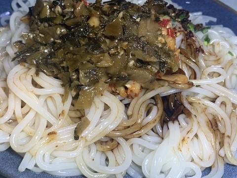 酸菜米線