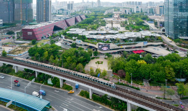 深圳龍崗區(qū)龍城廣場(chǎng)