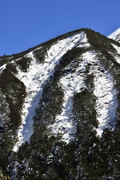 高山積雪
